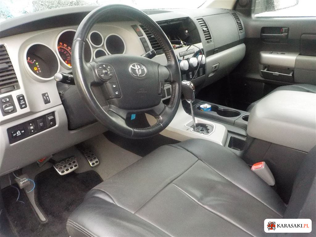 2010 America Toyota Tundra 4D 4WD 5