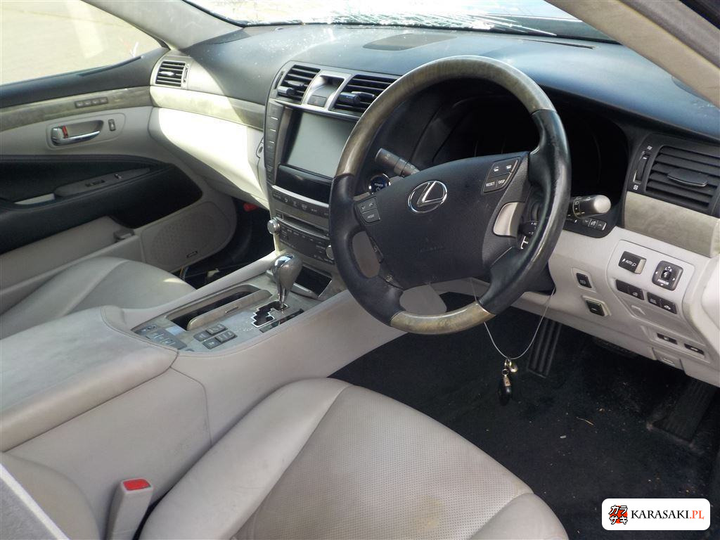 2011 Lexus LS 4WD 5