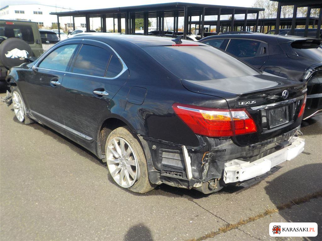 2011 Lexus LS 4WD 2