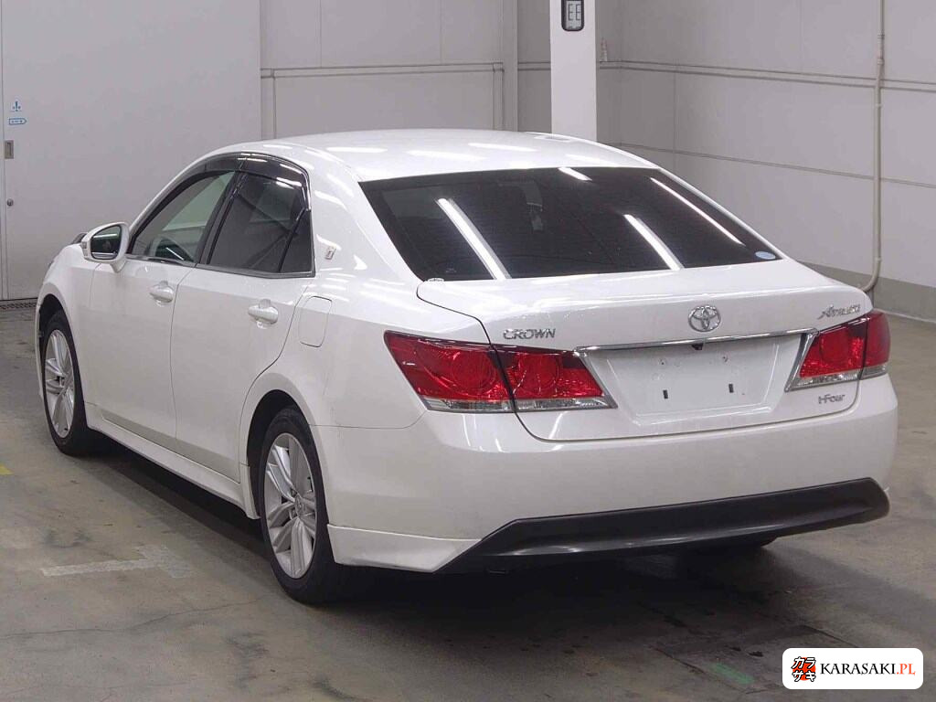 2013 Toyota Crown 4D 4WD Athlete I-Four 2