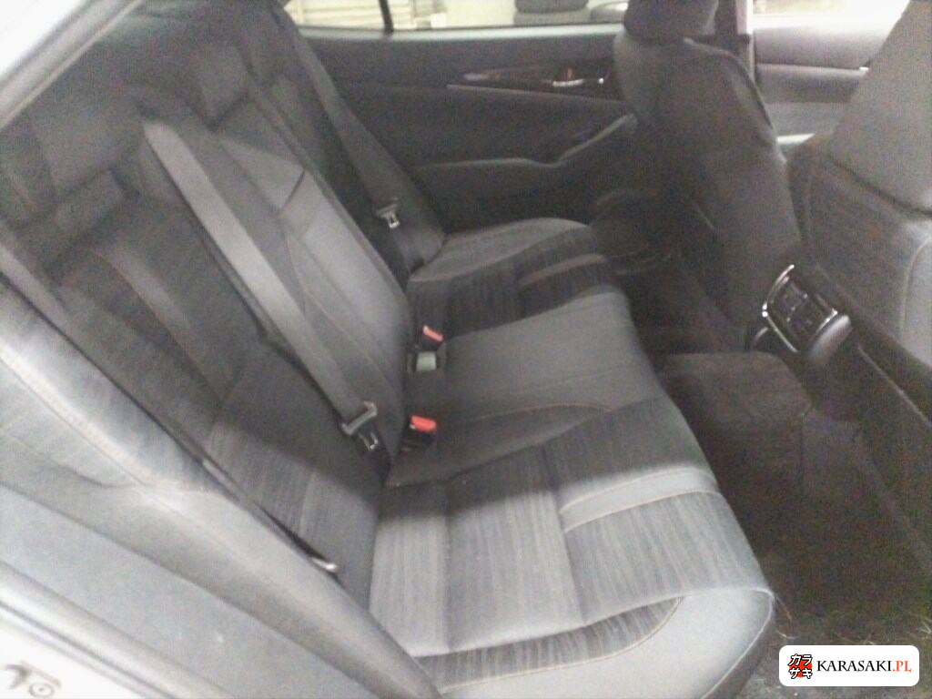 2013 Toyota Crown 4D 4WD Athlete I-Four 6