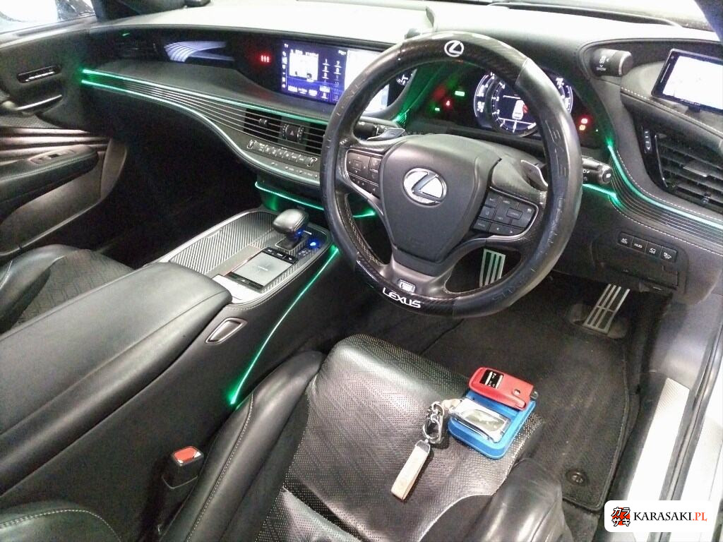 2017 Lexus LS 4WD LS500H F Sport 5