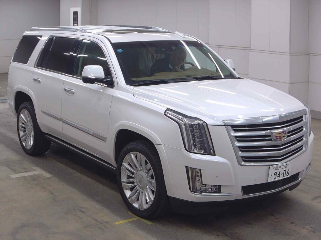 Cadillac Escalade 2016 z aukcji japońskiej