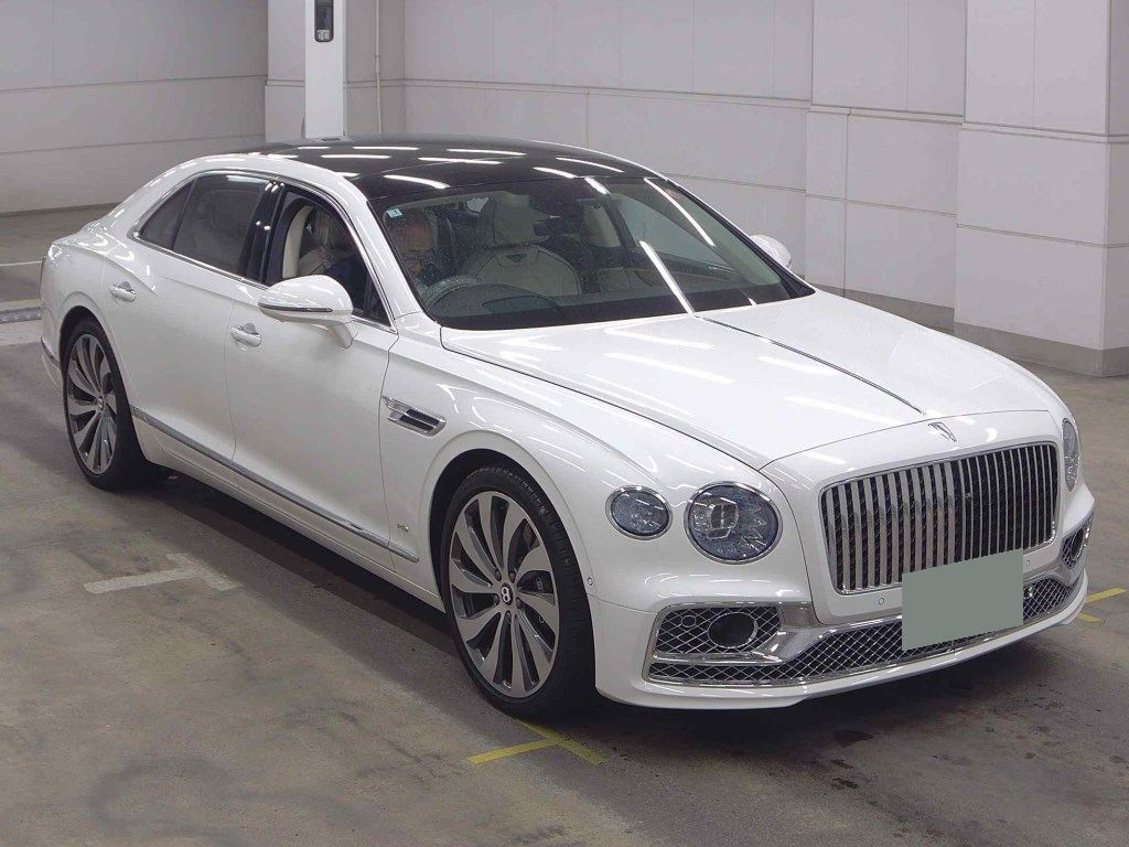 Bentley Flying Spur 2023 z aukcji japońskiej
