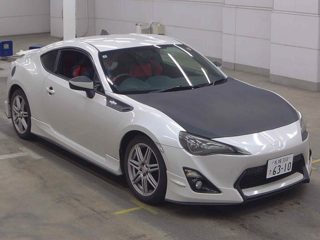 Toyota 86 2012 z aukcji japońskiej