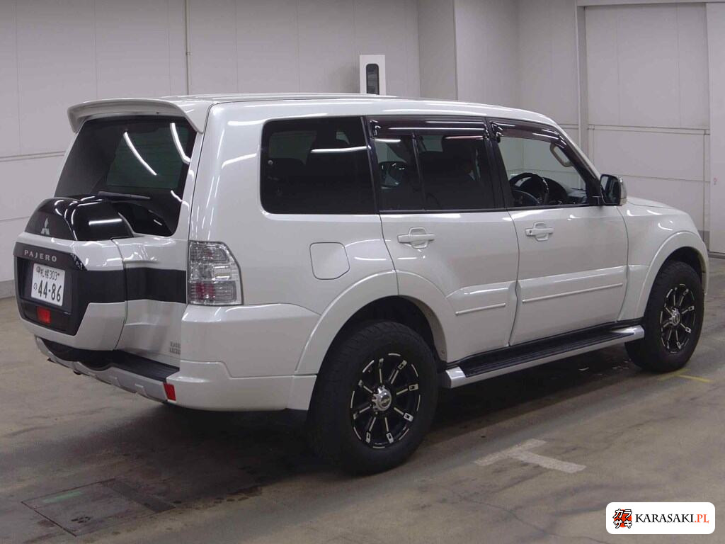 2017 Mitsubishi Pajero 5D 4WD Long Exceed 4