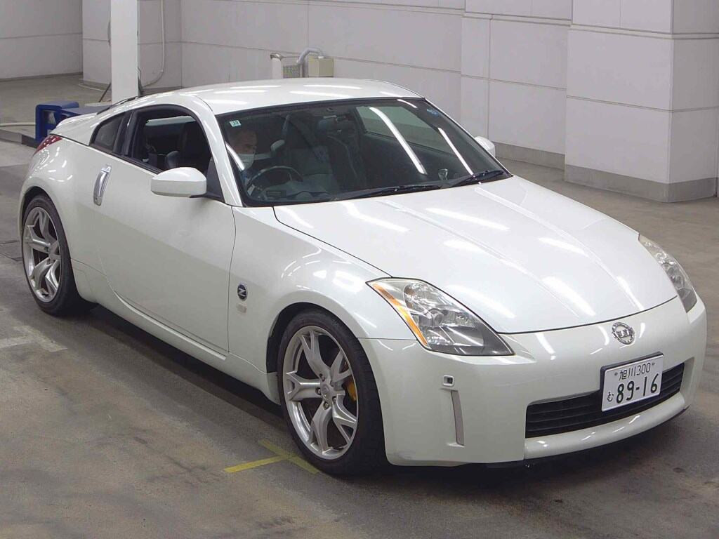 Nissan Fairlady Z 2005 z aukcji japońskiej