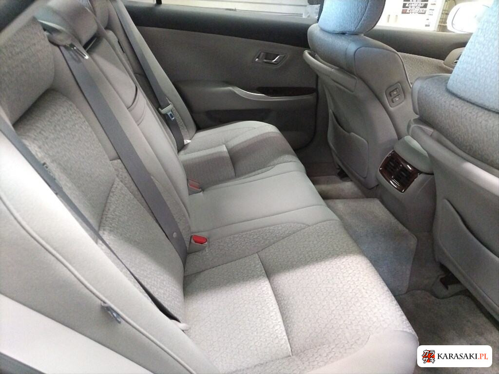 2010 Toyota Crown 4D 4WD Royal Saloon I-Four 6