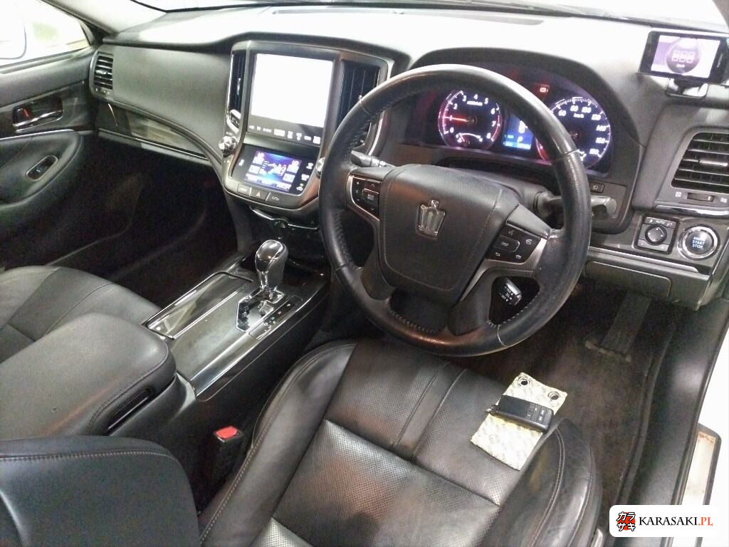 2013 Toyota Crown 4D 4WD Athlete Gi-Four 5