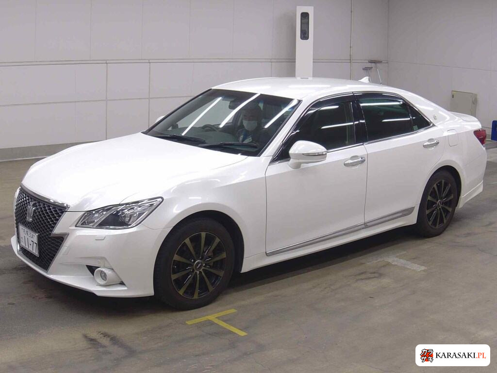 2013 Toyota Crown 4D 4WD Athlete Gi-Four 3