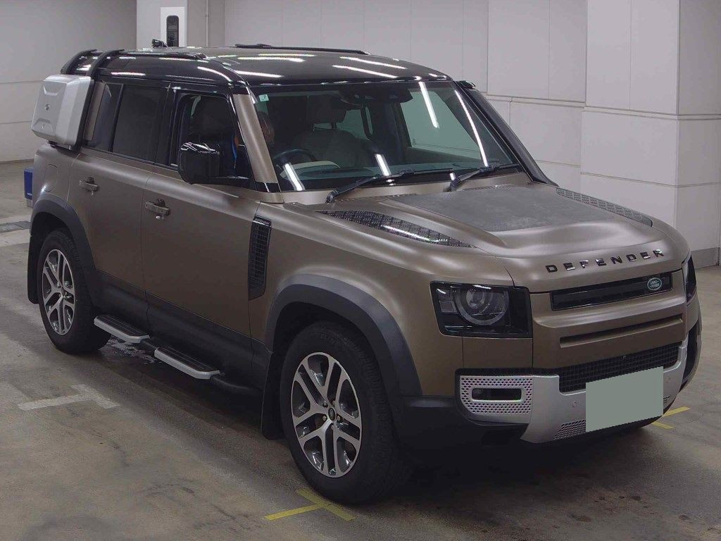 Land Rover Defender 2021 z aukcji japońskiej