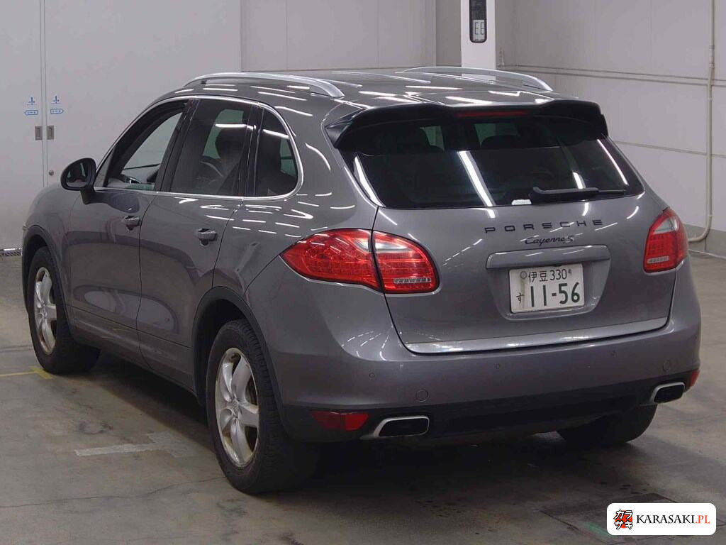 2011 Porsche Cayenne 4WD S 2