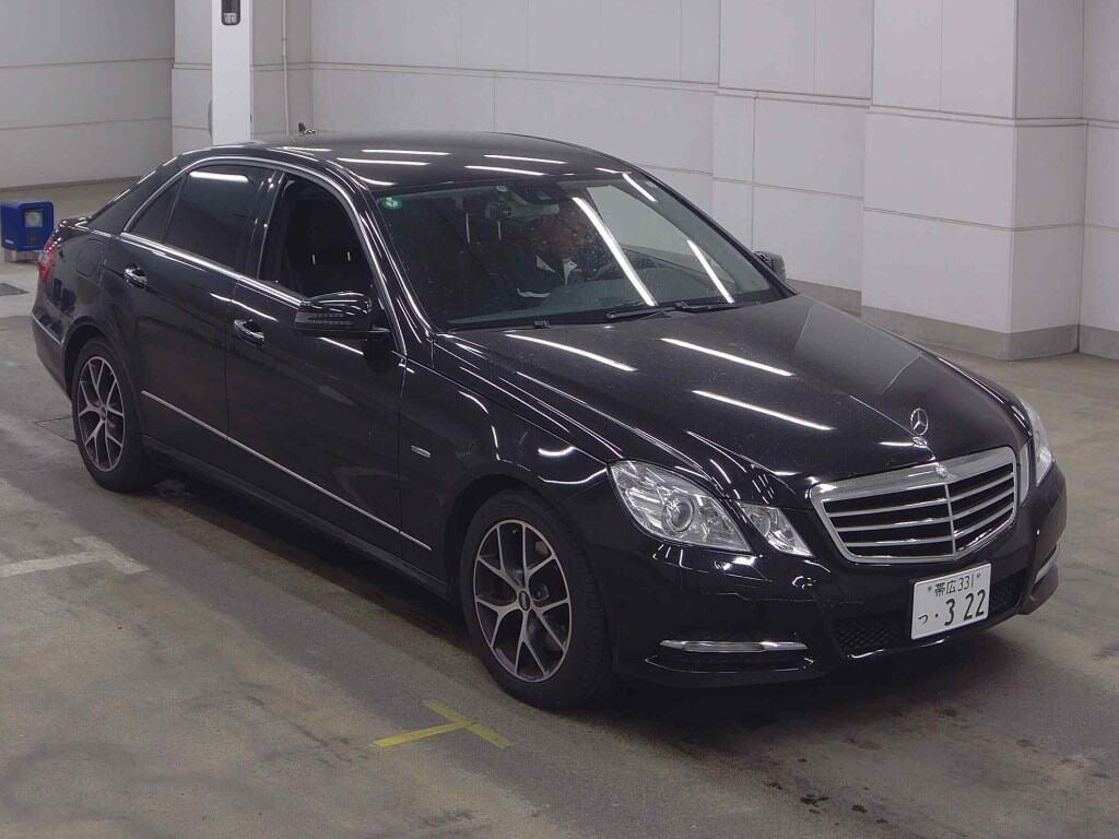 Mercedes-Benz E-Class 2011 z aukcji japońskiej