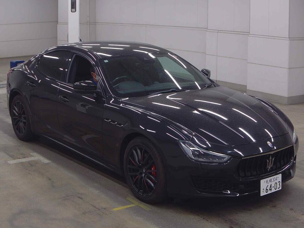 Maserati Ghibli 2020 z aukcji japońskiej
