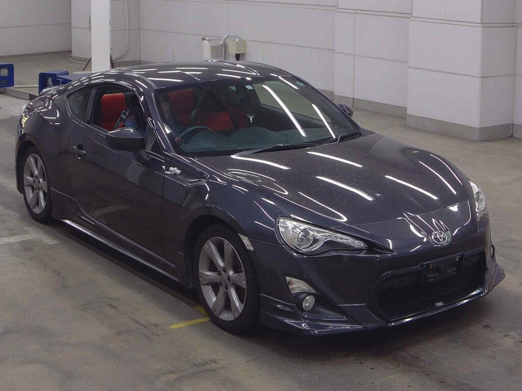 Toyota 86 2013 z aukcji japońskiej