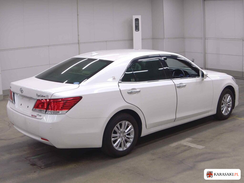 2013 Toyota Crown 4D 4WD Royal Saloon G I-Four Advanced Package 4