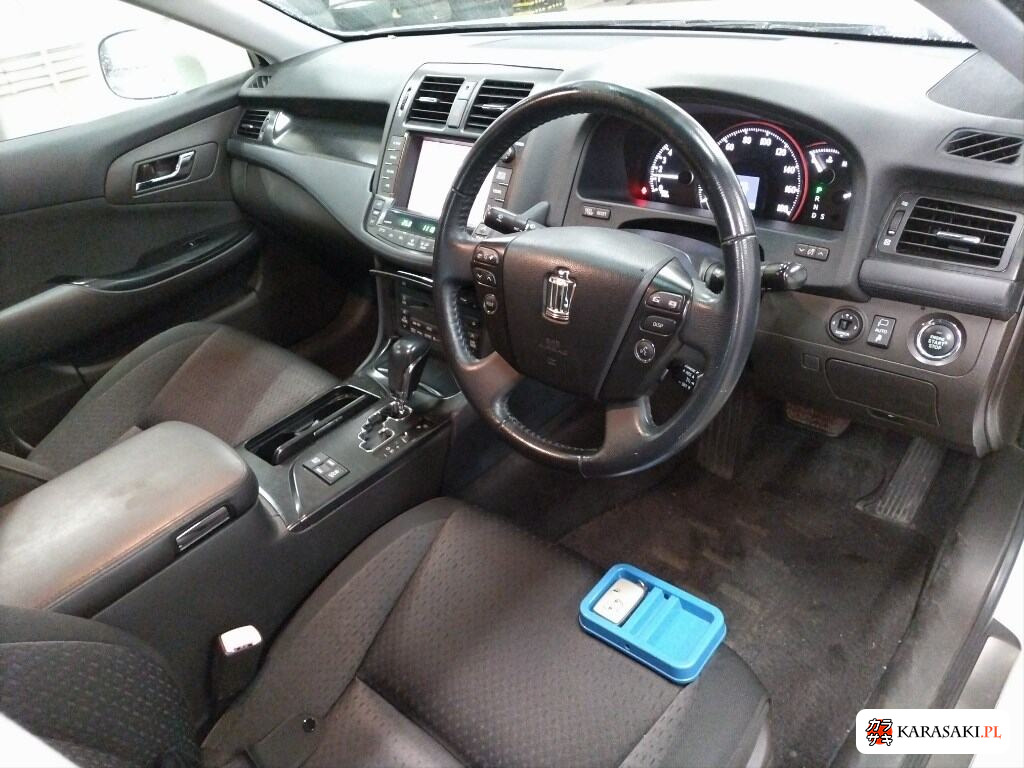 Toyota Crown 2008 z aukcji japońskiej