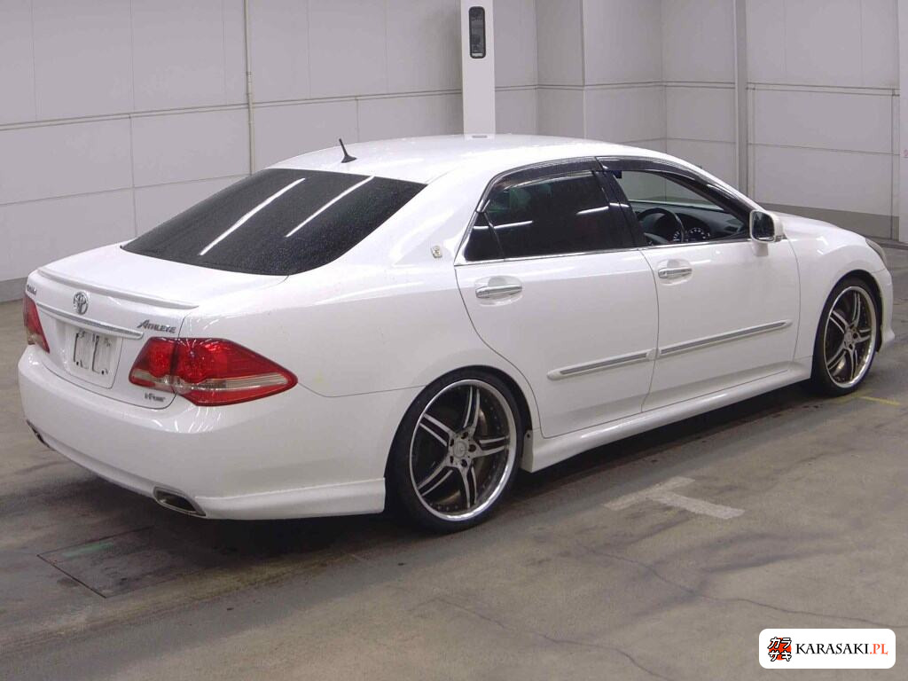 Toyota Crown 2008 z aukcji japońskiej