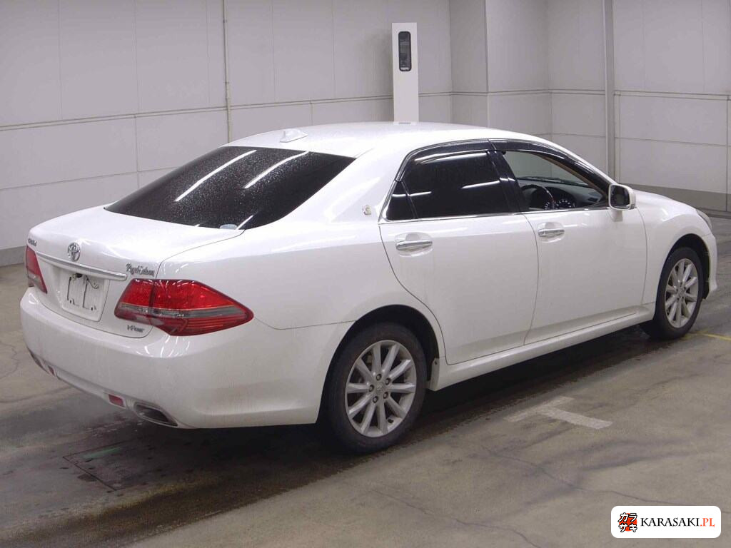 Toyota Crown 2008 z aukcji japońskiej