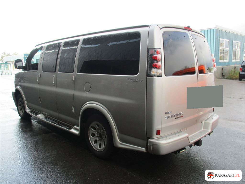 GMC Savana 2011 from a Japanese auction