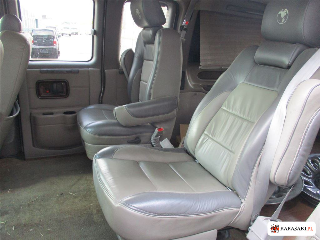 GMC Savana 2011 from a Japanese auction