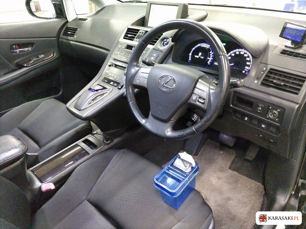 Lexus HS 2009 z aukcji japońskiej