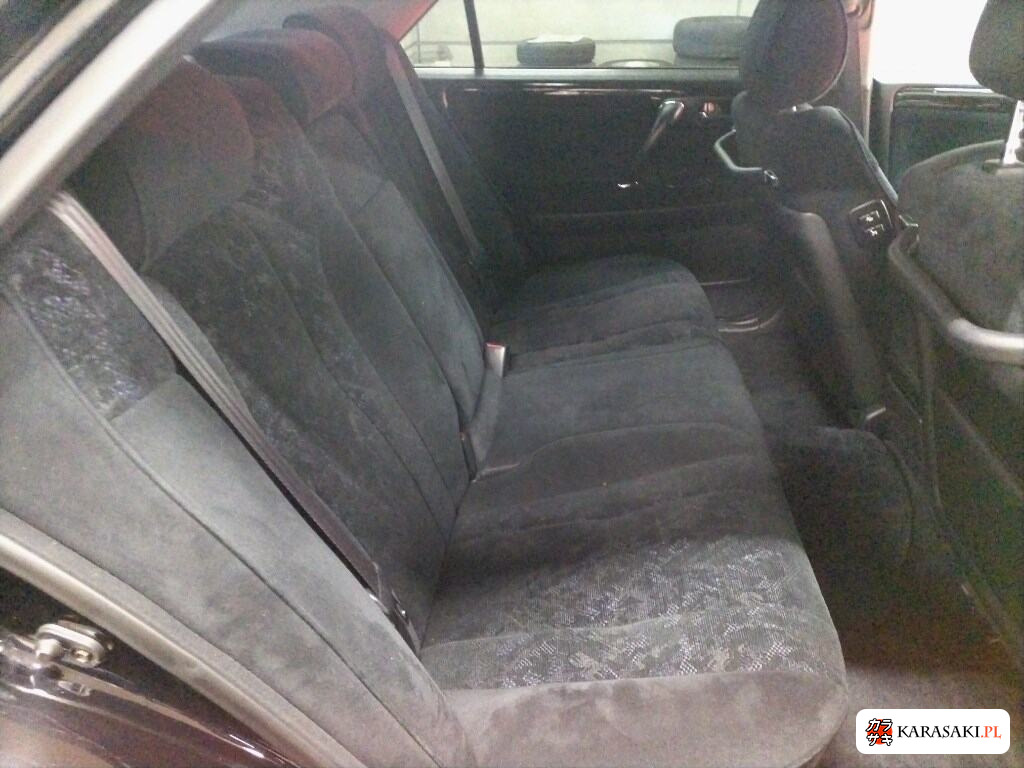Toyota Crown 2002 z aukcji japońskiej