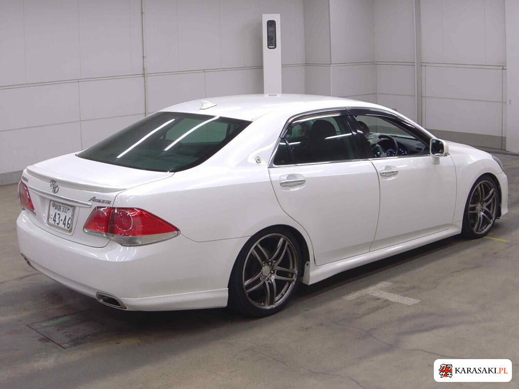 Toyota Crown 2011 z aukcji japońskiej