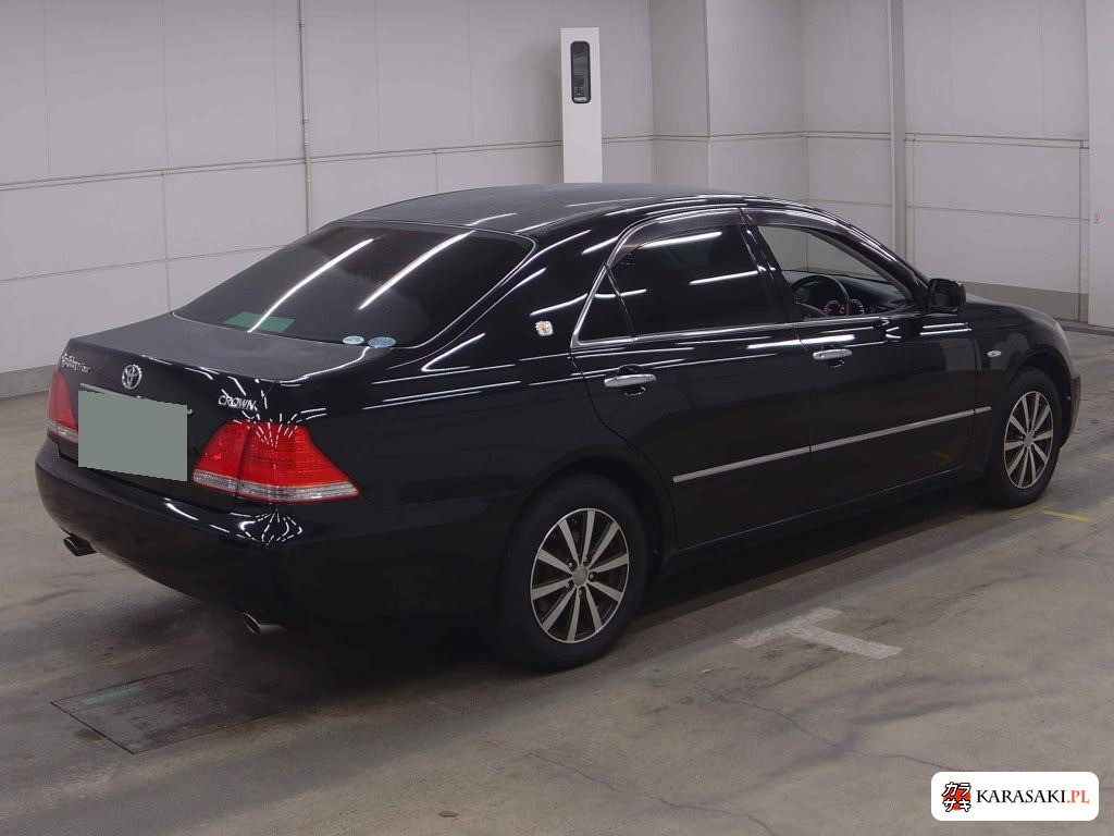 Toyota Crown 2004 z aukcji japońskiej