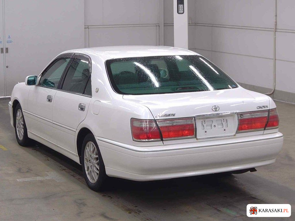 Toyota Crown 2000 z aukcji japońskiej