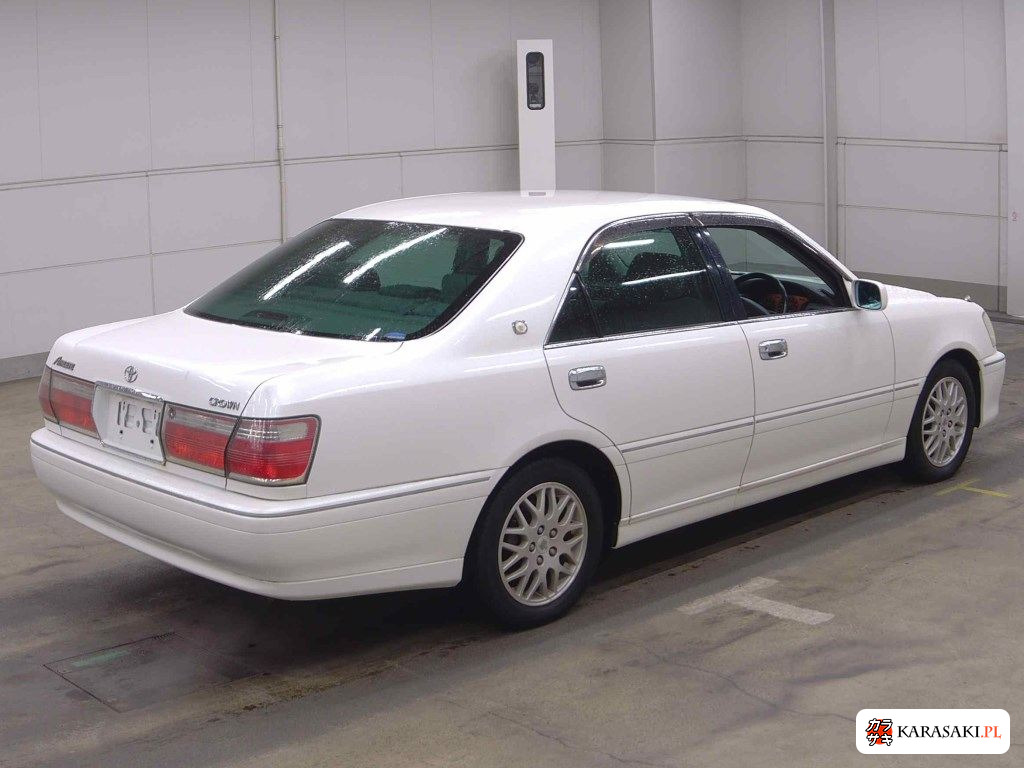 Toyota Crown 2000 z aukcji japońskiej