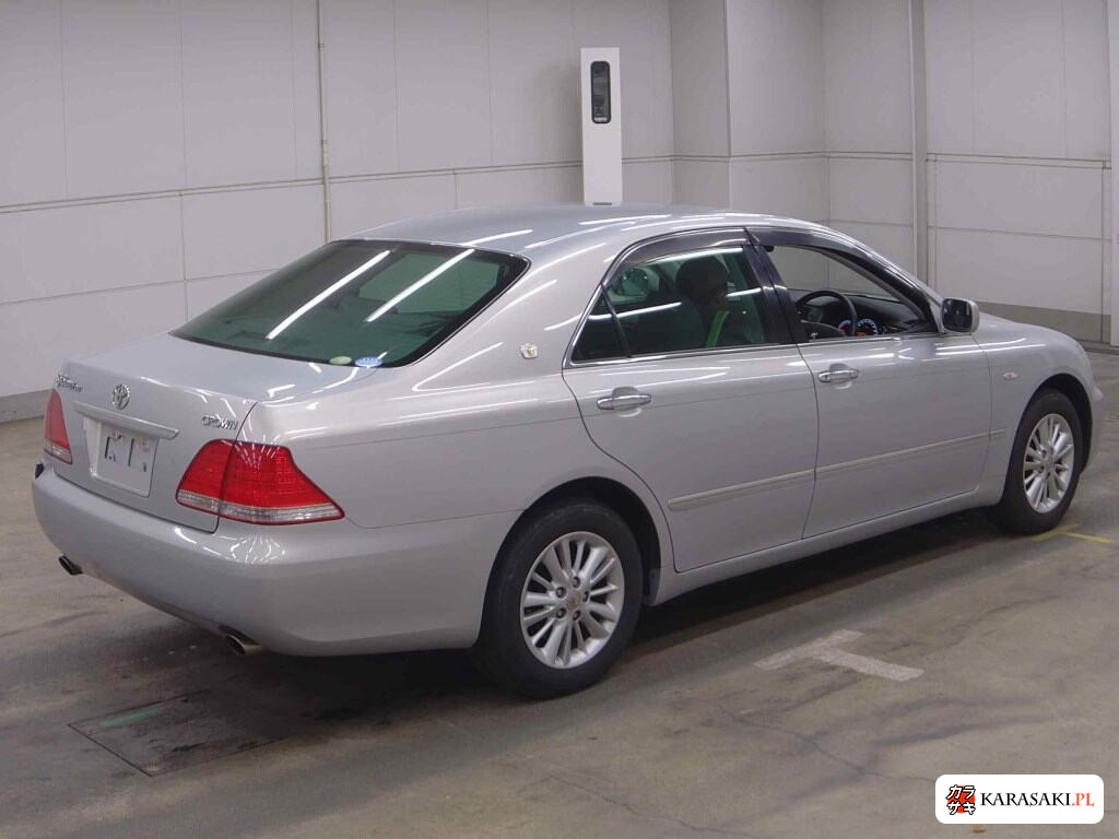 Toyota Crown 2005 z aukcji japońskiej