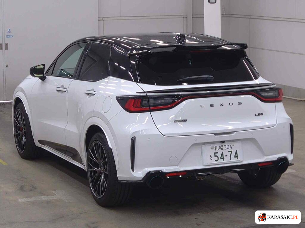 Lexus LBX 2025 z aukcji japońskiej