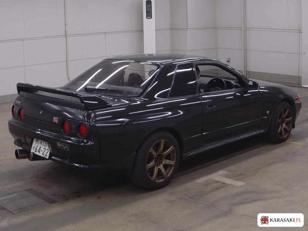 Nissan Skyline 1992 z aukcji japońskiej