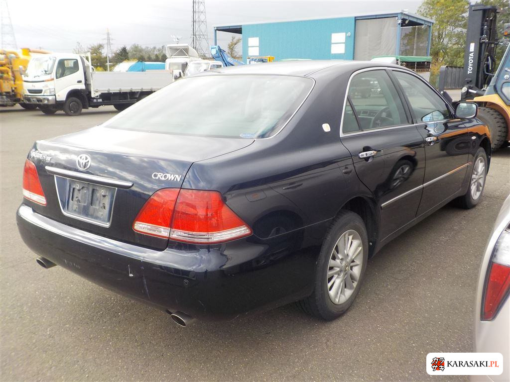Toyota Crown 2004 z aukcji japońskiej