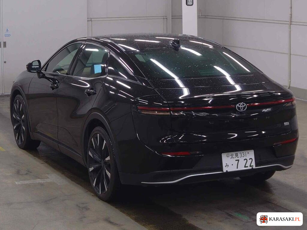 Toyota Crown Crossover 2023 z aukcji japońskiej