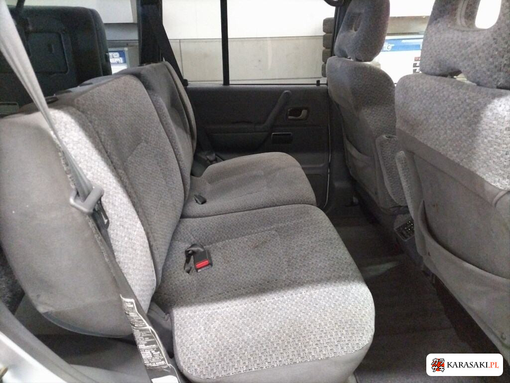 Mitsubishi Pajero 1998 z aukcji japońskiej