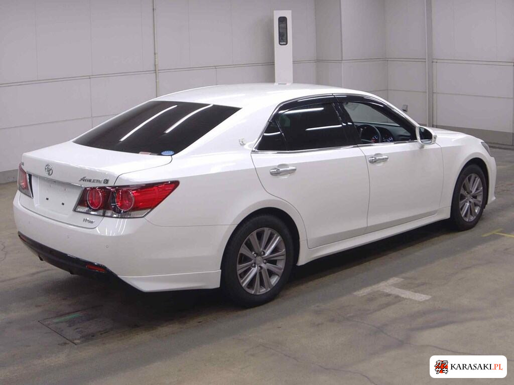 Toyota Crown 2018 from a Japanese auction