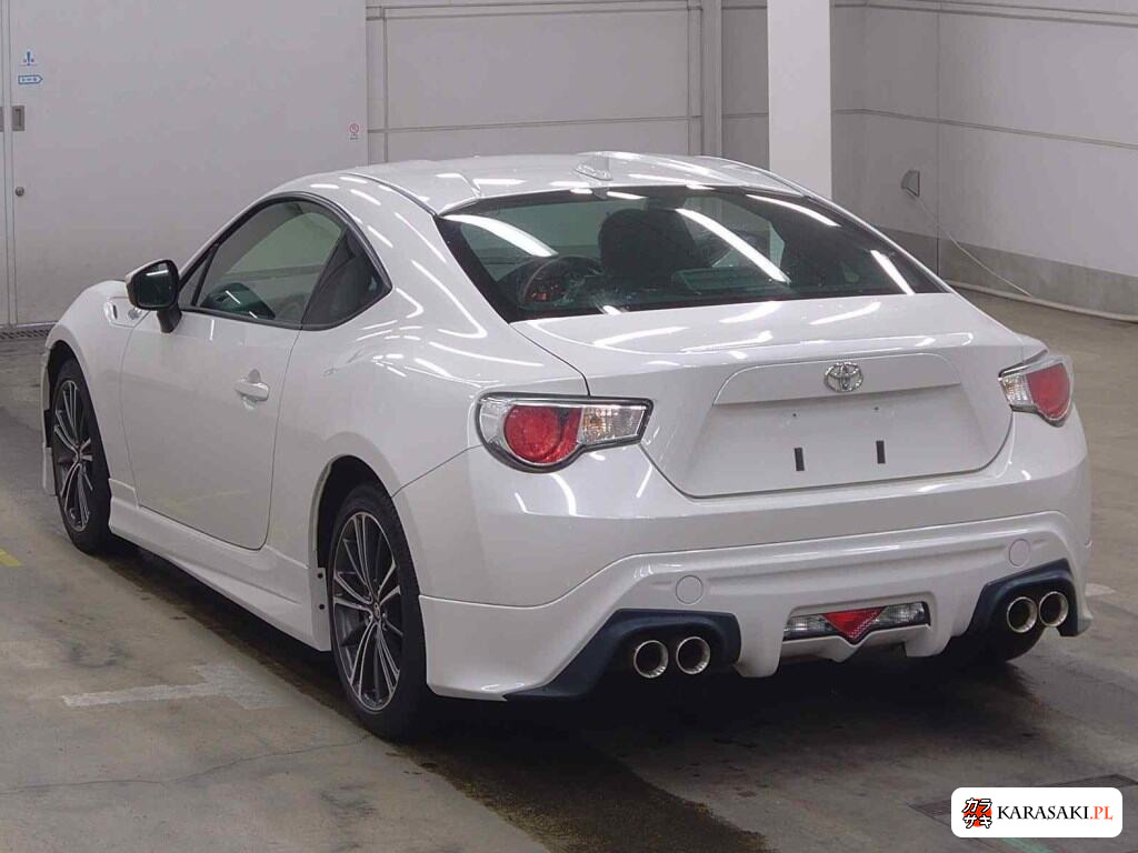 Toyota 86 2016 z aukcji japońskiej