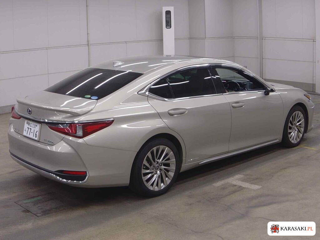 Lexus Es 2019 z aukcji japońskiej