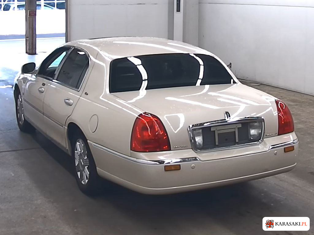 2006 Lincoln Towncar 2