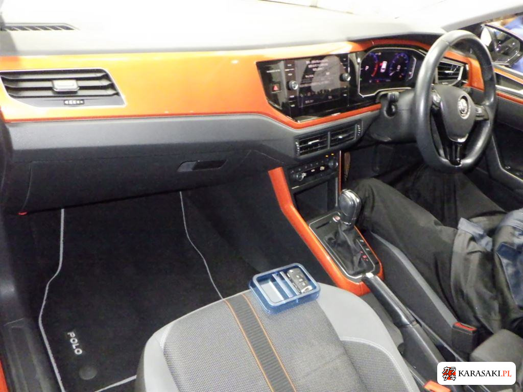 2019 Volkswagen Polo 5D Tsi High Line 5