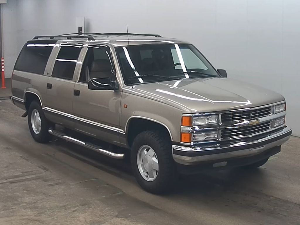 Chevrolet Suburban 2002 z aukcji japońskiej