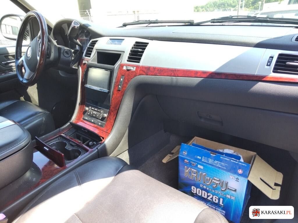 Cadillac Escalade 2013 z aukcji japońskiej