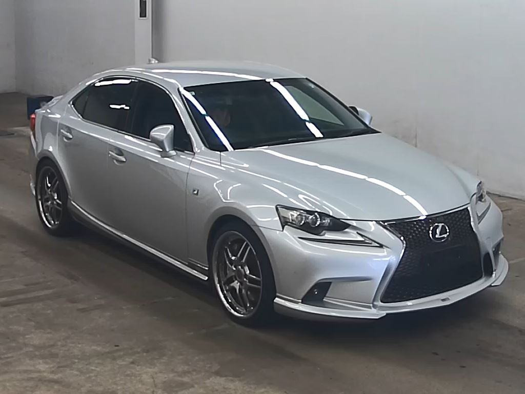 Lexus Is 2013 z aukcji japońskiej