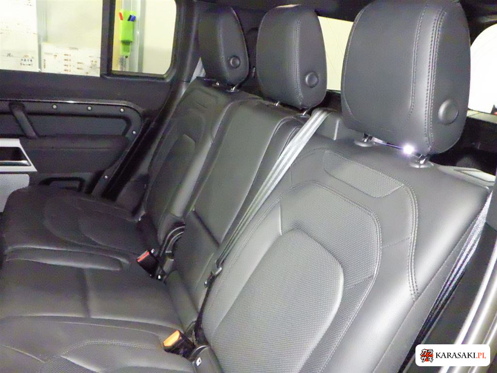 2023 Land Rover Defender 5D 4WD 130 Se 6