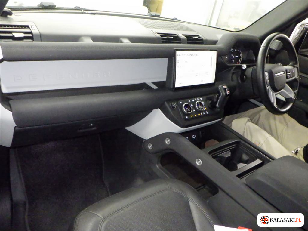 2023 Land Rover Defender 5D 4WD 130 Se 5