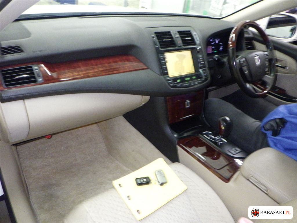 2009 Toyota Crown 4D 3.0 Royal Saloon Anniversary Edition 5