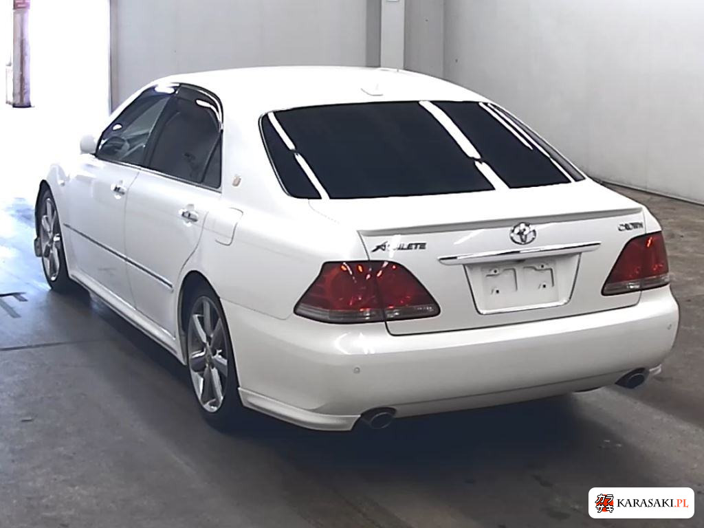 2005 Toyota Crown 4D Athlete 2