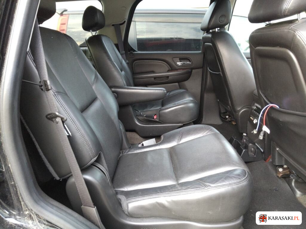 2013 Cadillac Escalade Base Grade 6